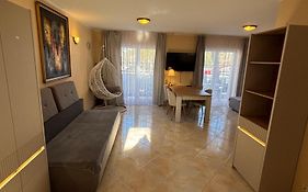 Wiktoria Villa